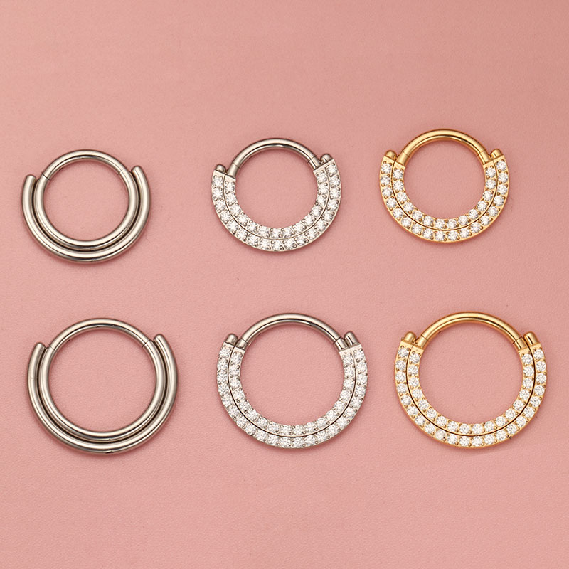 ASTM F136 titanio Clicker tabi - Zoor Body Jewelry reseña y precio
